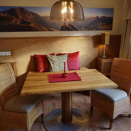 Gruber's Dahuam Apartman *